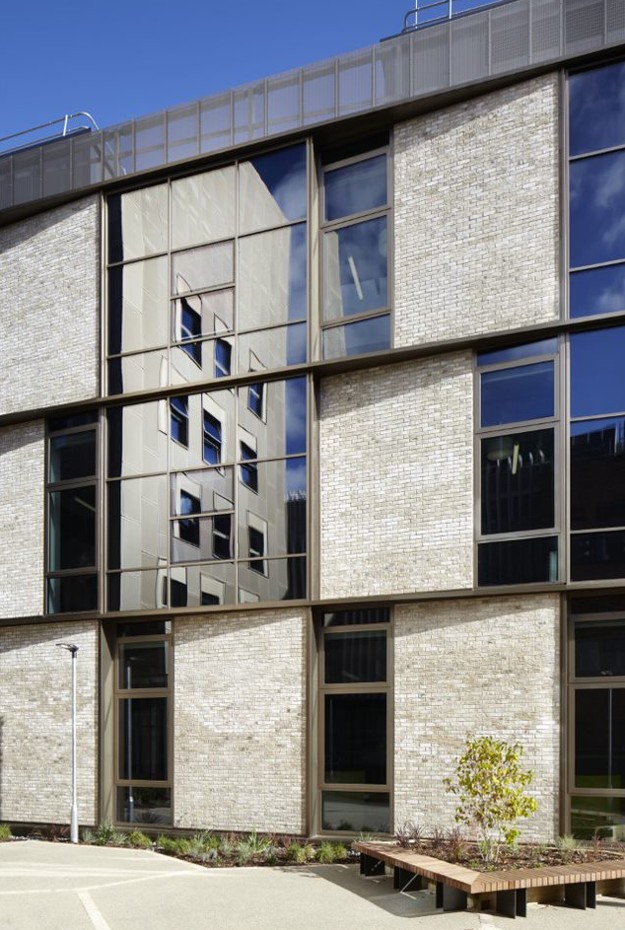 LSI building wall