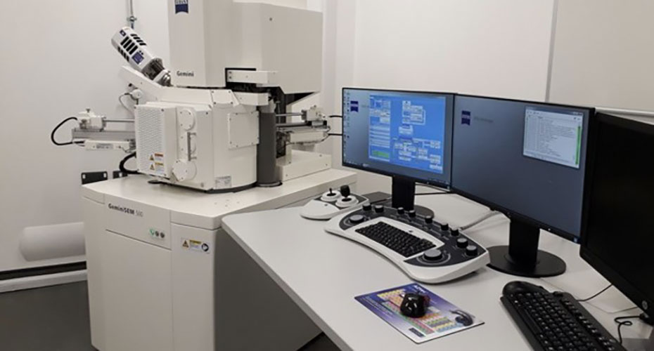 Lab with computers and machinery
